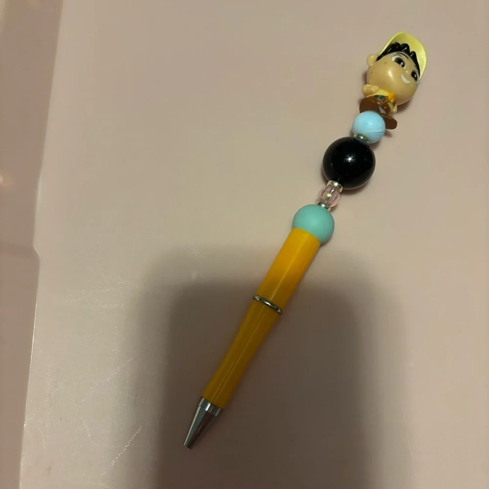 Disney Doorables: Up: Russell classic handmade beaded pen